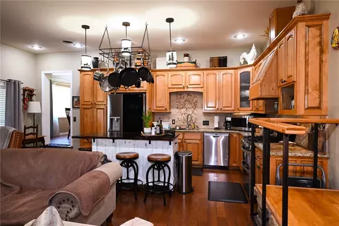 Kitchen - 1535 Speer Dr, Harrison, AR 72601 photo 1 of 3