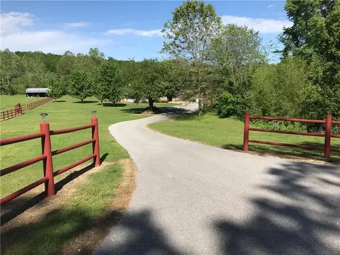 14348 Springtown Rd, Siloam Springs, AR 72761