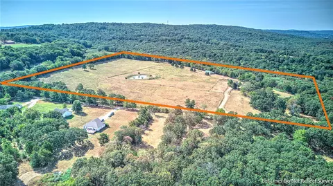 10153 Hogeye Fire Station Rd, Fayetteville, AR 72701