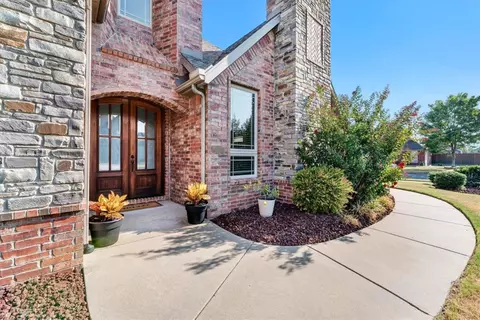 1700 SW Gosford Ave, Bentonville, AR 72713