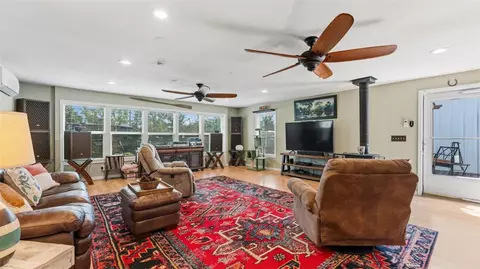 Living - 13585 Andy Jack Rd, Rogers, AR 72756 photo 3 of 3