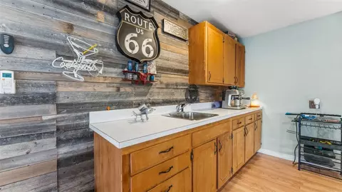 Kitchen - 13585 Andy Jack Rd, Rogers, AR 72756 photo 4 of 4