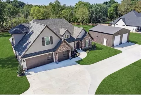 4515 W Mount Comfort Rd, Fayetteville, AR 72704