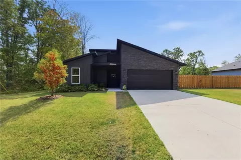 15 Exminster Ln, Bella Vista, AR 72714