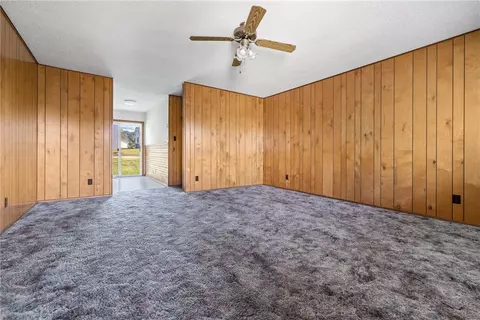 Living - 105 Nancy St, Harrison, AR 72601 photo 3 of 3