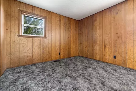 Bedroom - 105 Nancy St, Harrison, AR 72601 photo 1 of 4