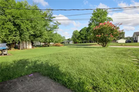 Exterior - 105 Nancy St, Harrison, AR 72601 photo 5 of 7