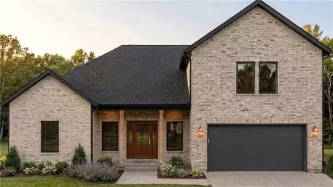 35 Lancaster Dr, Bella Vista, AR 72715