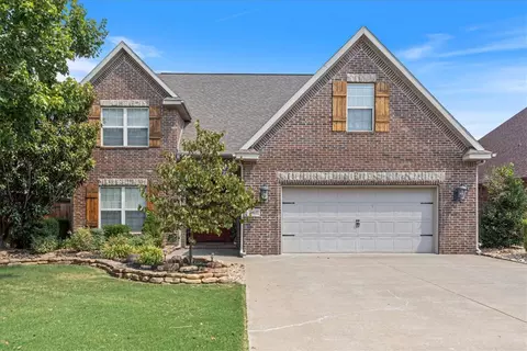 3807 SW Banbury Dr, Bentonville, AR 72713