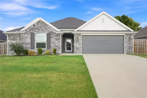 310 W Tyler Rd, Farmington, AR 72730