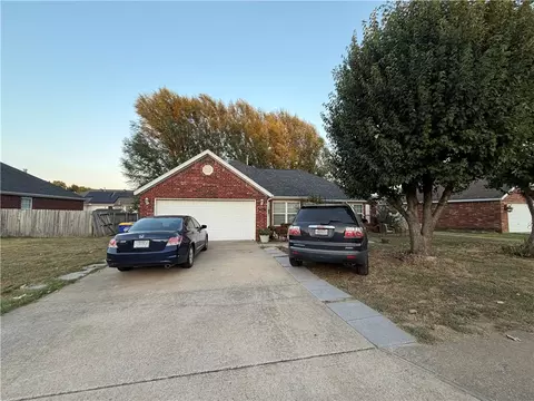 509 Ash St, Lowell, AR 72745