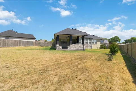 Exterior - 5293 Baugh Ave, Springdale, AR 72762 photo 4 of 6