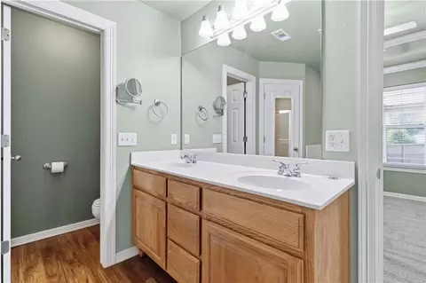 Bath - 5293 Baugh Ave, Springdale, AR 72762 photo 1 of 3