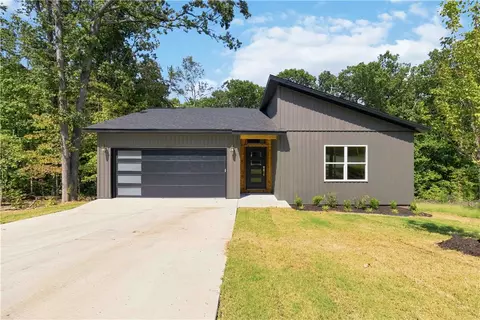 12 Grampian Ln, Bella Vista, AR 72715