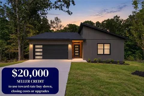 12 Grampian Ln, Bella Vista, AR 72715