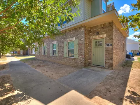 4131-4133 W Santa Maria Ln, Fayetteville, AR 72704