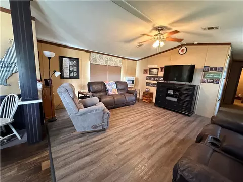 Living - 471683 E 610 Rd, Watts, OK 74964 photo 1 of 2