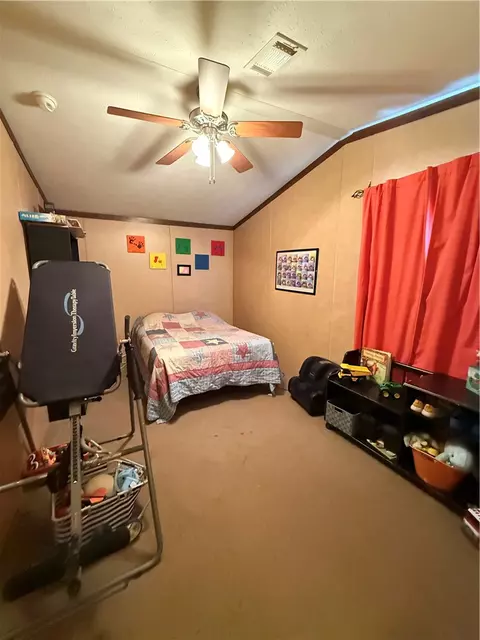 Bedroom - 471683 E 610 Rd, Watts, OK 74964 photo 2 of 2