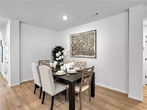 Dining - 4420 Blossom Ave, Springdale, AR 72764 photo 2 of 4