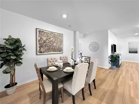 Dining - 4420 Blossom Ave, Springdale, AR 72764 photo 4 of 4