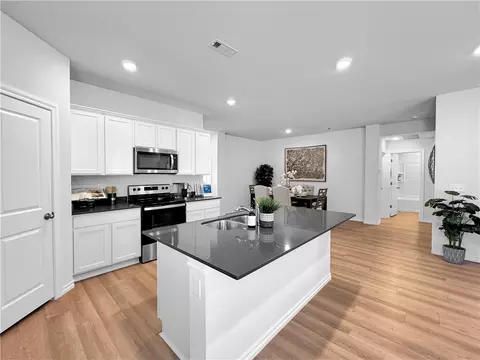 Kitchen - 4420 Blossom Ave, Springdale, AR 72764 photo 4 of 4