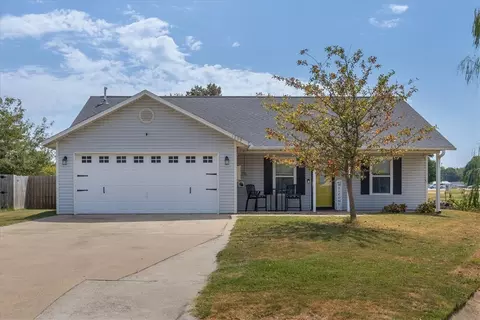 1209 Brentwood Ln, Siloam Springs, AR 72761