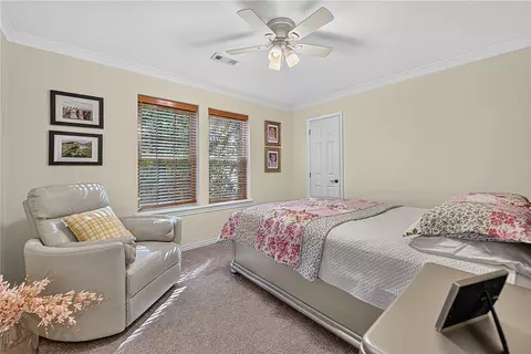 Bedroom - 17826 Bluff View Dr, Springdale, AR 72764 photo 4 of 4