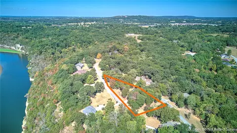 View/Area - 17826 Bluff View Dr, Springdale, AR 72764 photo 3 of 5