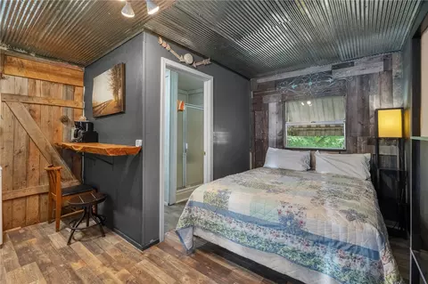 Bedroom - 537 Nc 6450, Jasper, AR 72641 photo 12 of 12