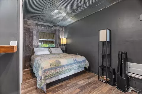 Bedroom - 537 Nc 6450, Jasper, AR 72641 photo 11 of 12