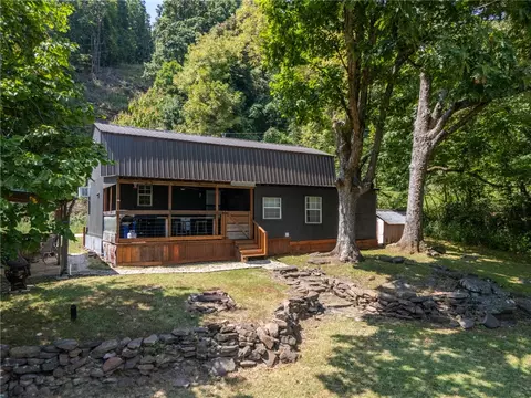 Exterior - 537 Nc 6450, Jasper, AR 72641 photo 2 of 15