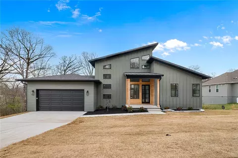 14 Ruthwell Dr, Bella Vista, AR 72715
