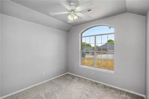Bedroom - 2576 Appleglen St, Springdale, AR 72764 photo 2 of 3