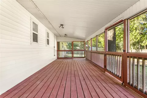 Exterior - 204 Lark Ln, Harrison, AR 72601 photo 6 of 11