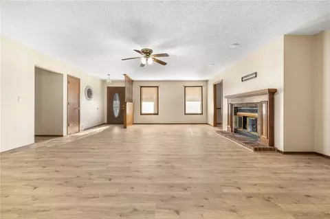 Living - 204 Lark Ln, Harrison, AR 72601 photo 1 of 5