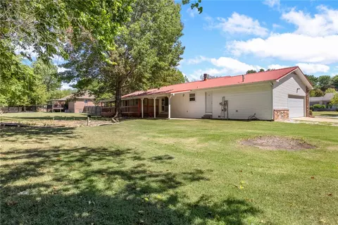 Exterior - 204 Lark Ln, Harrison, AR 72601 photo 10 of 11