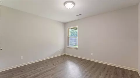 Bedroom - 519 Eagle Dr, Gravette, AR 72736 photo 8 of 8