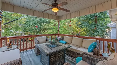 2 Brent Ln, Bella Vista, AR 72714