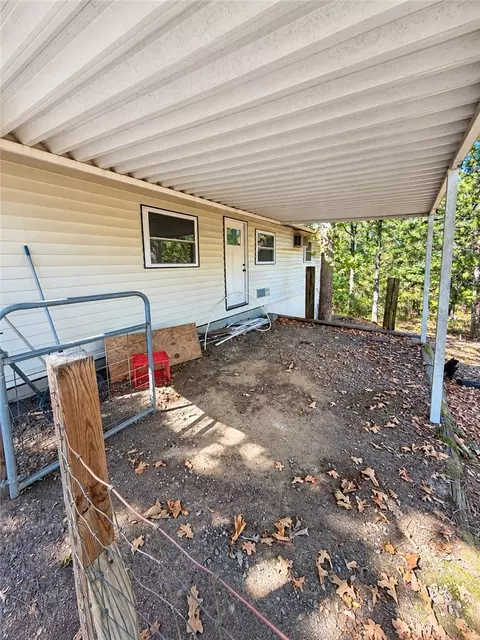 Exterior - 10252 Carter Cove Rd, Plainview, AR 72857 photo 2 of 6