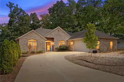 7 Elvendon Dr, Bella Vista, AR 72715