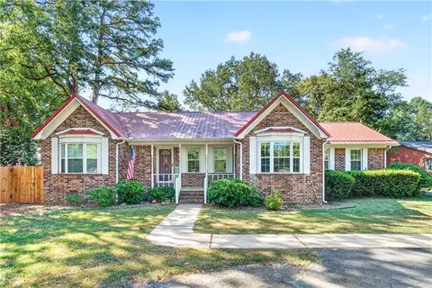 13 Fontaine Dr, Clarksville, AR 72830