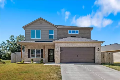 2443 S Ouachita Dr, Fayetteville, AR 72701