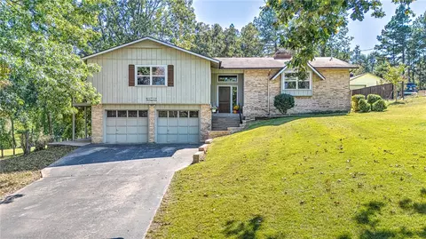 14435 Grace Ln, Rogers, AR 72756