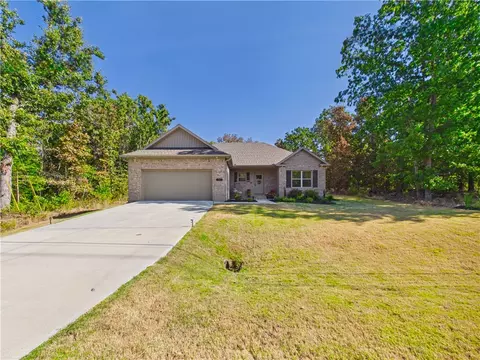 54 Perth Dr, Bella Vista, AR 72715