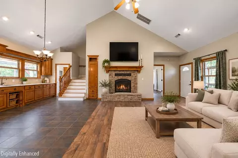 Living - 459 E Wallin Mountain Rd, West Fork, AR 72774 photo 2 of 2