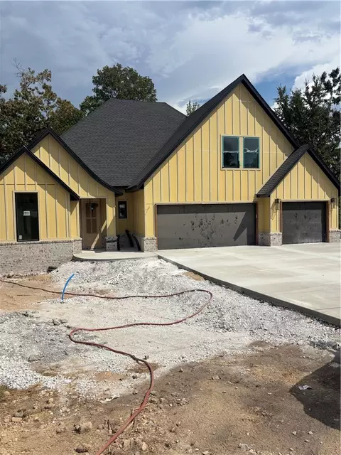 4 Muthill Pl, Bella Vista, AR 72715