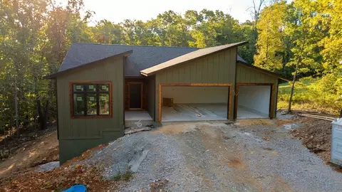 6 Bradwell Ln, Bella Vista, AR 72715