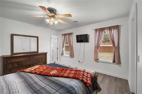 Bedroom - 927 Fieldstone Ct, Centerton, AR 72719 photo 2 of 3