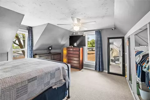 Bedroom - 1380 Main St, Gentry, AR 72734 photo 4 of 4