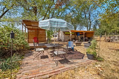 Exterior - 1380 Main St, Gentry, AR 72734 photo 7 of 10
